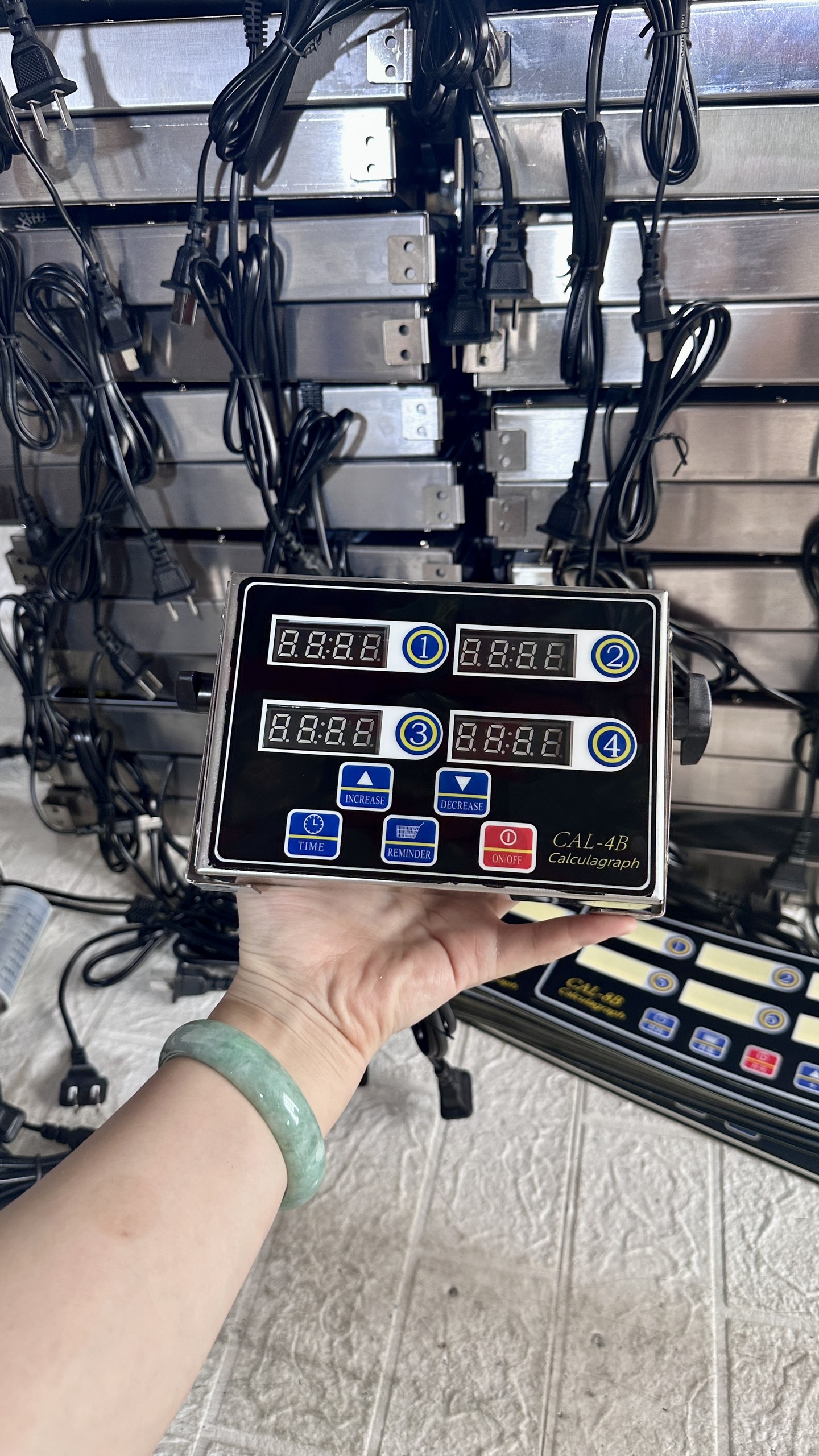 Đồng hồ hẹn giờ nấu ăn 4 kênh CAL-4B